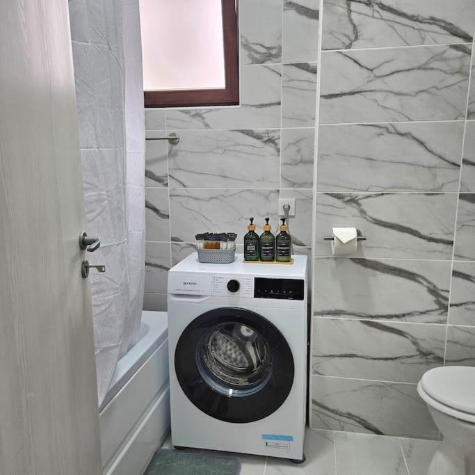 Cozy Sorada 2 Apartment Bragadiru ภายนอก รูปภาพ
