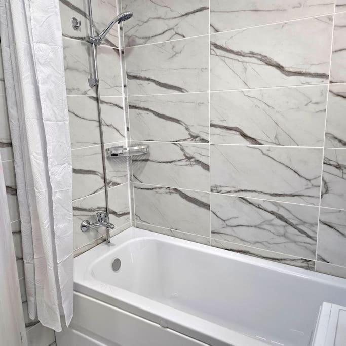 Cozy Sorada 2 Apartment Bragadiru ภายนอก รูปภาพ